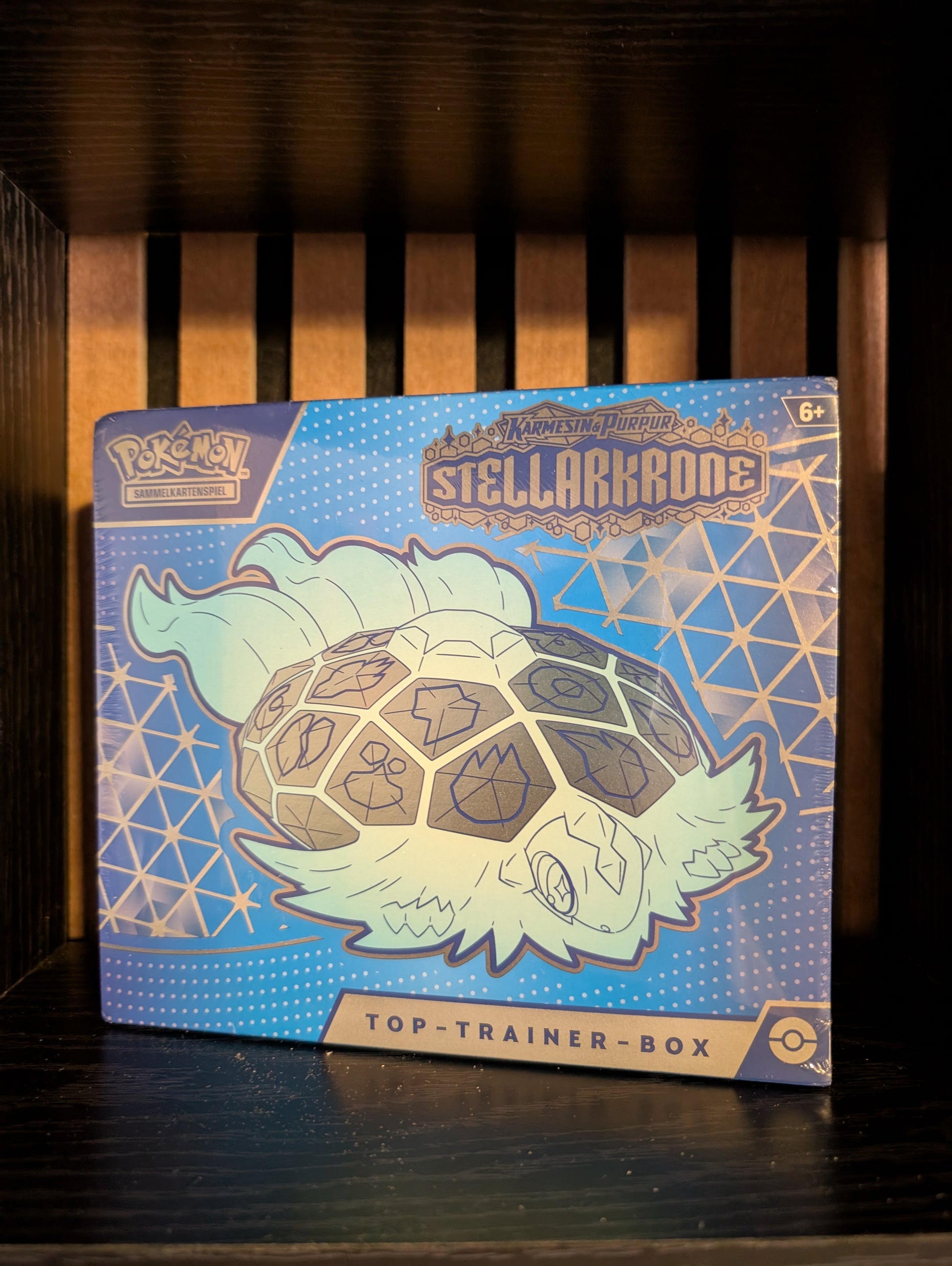 Pokémon TCG Karmesin & Purpur Stellarkrone Top Trainer Box (German Edition)