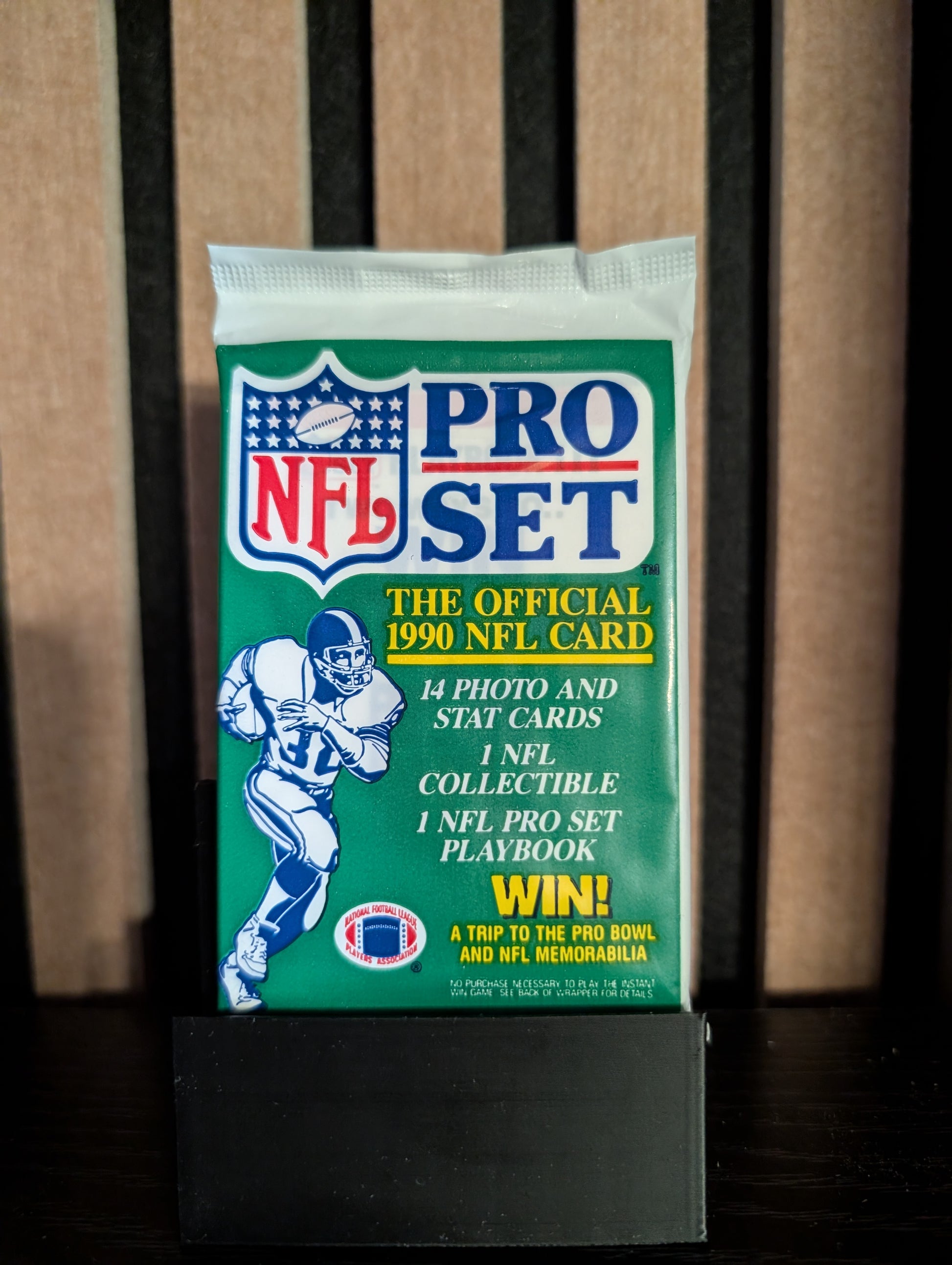 1990 NFL Trading Cards Pack – Official Vintage Series