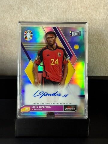 2023 Topps Finest National Debut Loïs Openda Auto – Belgium – Rookie Autograph