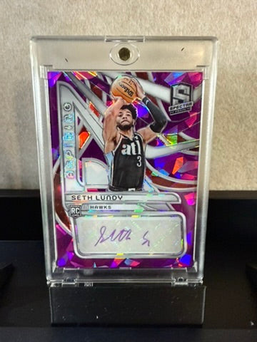 Seth Lundy – Spectra Rookie Autograph Pink Mojo Prizm (Atlanta Hawks)