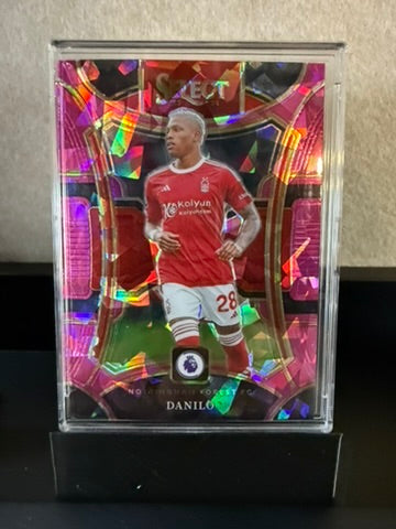 Danilo – Select Premier League Red Mojo Prizm (Nottingham Forest)
