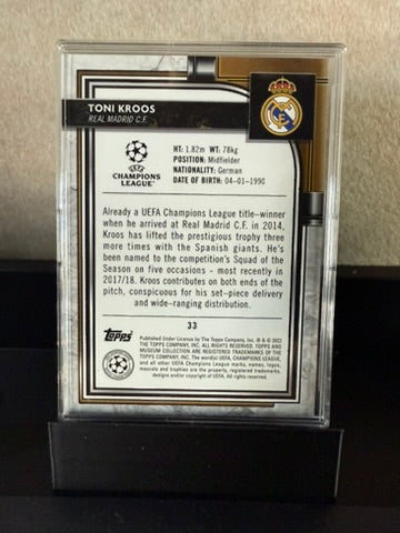2023/24 Topps Museum Collection UEFA – Toni Kroos Blue Parallel /15 – Real Madrid
