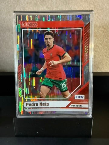 Pedro Neto – Donruss FIFA Holo Red Laser Parallel (Portugal)