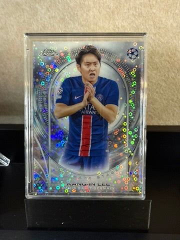 Kang-In Lee – Topps Chrome UEFA “Future Stars” Refractor (PSG)